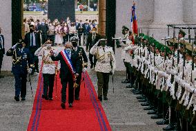 President Sebastián Piñera enters the Palacio de La Moneda for the last time